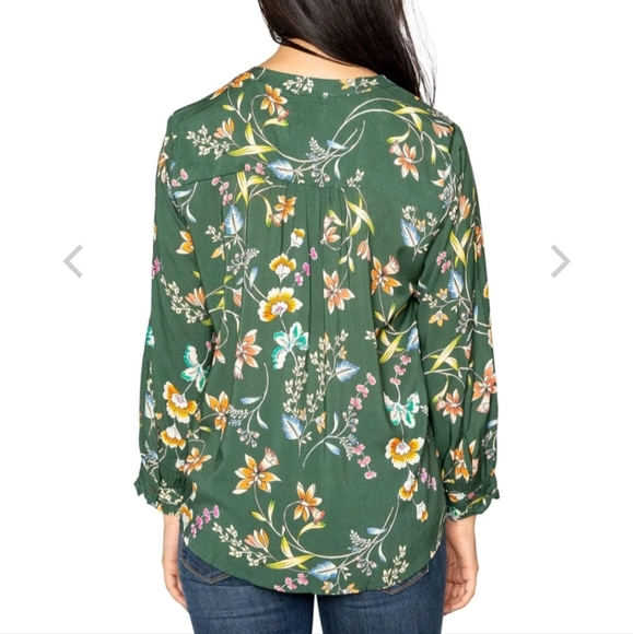 Velvet by Graham & Spencer Blouse - Picture 2 of 11